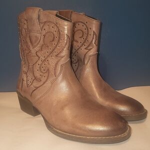 STERLING RIVER Women's Cowboy Boots Size 7 Made In Mexico‎ Embellished Brown